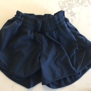 Hotty hot 4 inch navy shorts